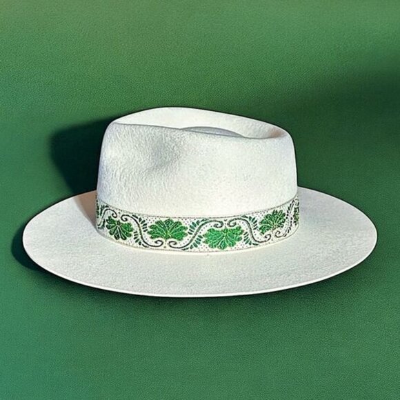NWT Lack of Color Ivy Beverly Sun Hat White & Ivory Small Retail Price $149.00 - Picture 3 of 14